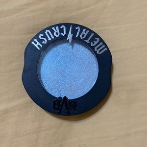 KVD metal crush extremes highlighter stephonik
